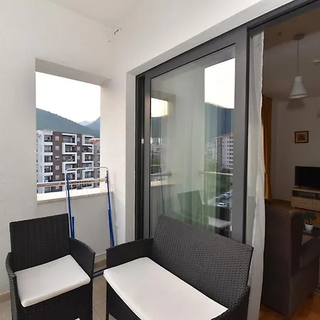 Lux Kristina * Budva